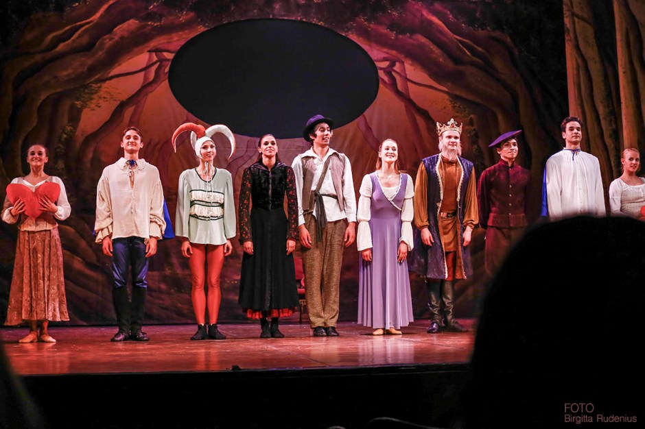 Győri Balett. Szegény Dzsoni és Árnika