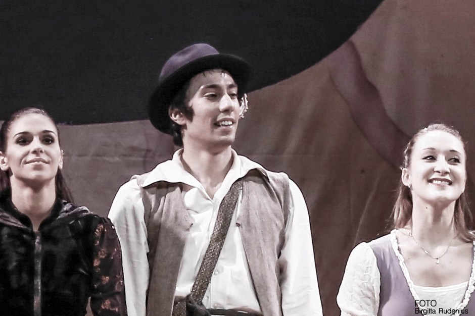 Győri Balett. Szegény Dzsoni és Árnika