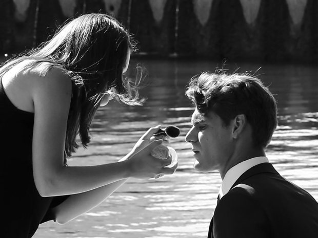 Street Photography - Face to Face - Made up.