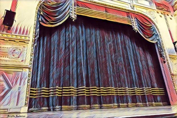 #byblogfia - Stage Curtain